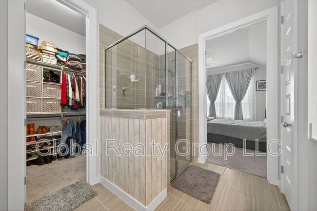 Building Photo - 2227 Quince Ave