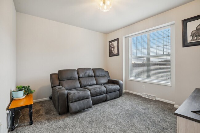 Building Photo - 415 Tawny Elm Pkwy