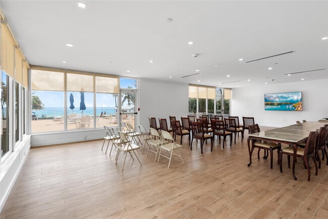 Building Photo - 4010 Galt Ocean Dr