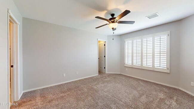 Building Photo - 13648 Samlesbury Ave