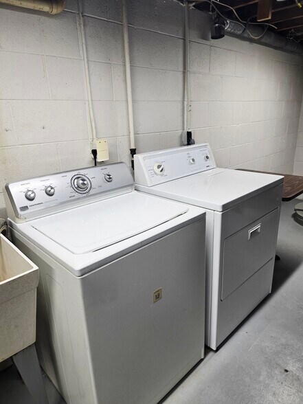 Building Photo - N114W16920 Murillo Dr