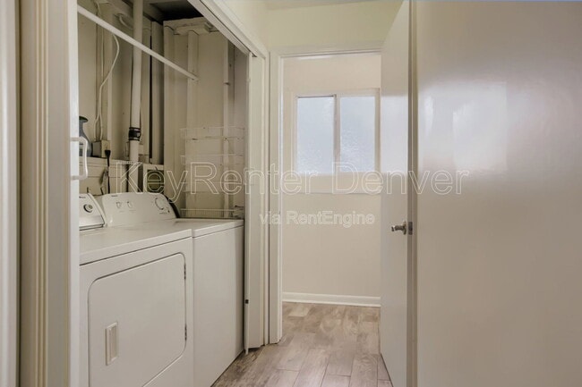 Building Photo - 8099 W 93rd Way