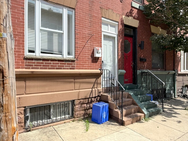 Building Photo - 2517 S Carlisle St