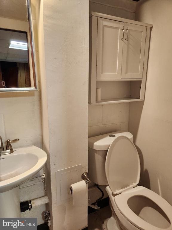 Building Photo - 3817 Birchview Ave