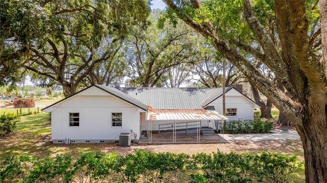 Building Photo - 5005 Lillian Lee Rd
