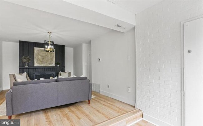 Building Photo - 10580 Cross Fox Ln