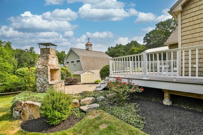 Building Photo - 24 Browns Ln