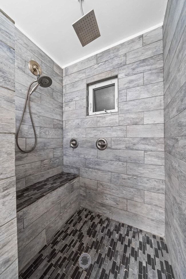 Building Photo - 10150 Sierra Madre Rd