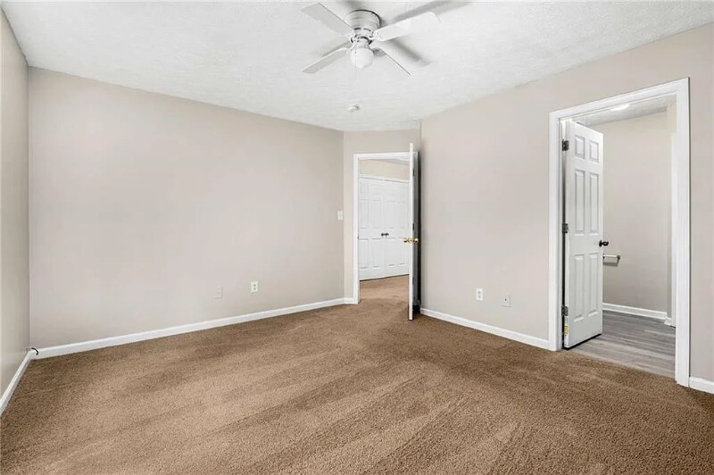 Building Photo - 598 Elle's Wy