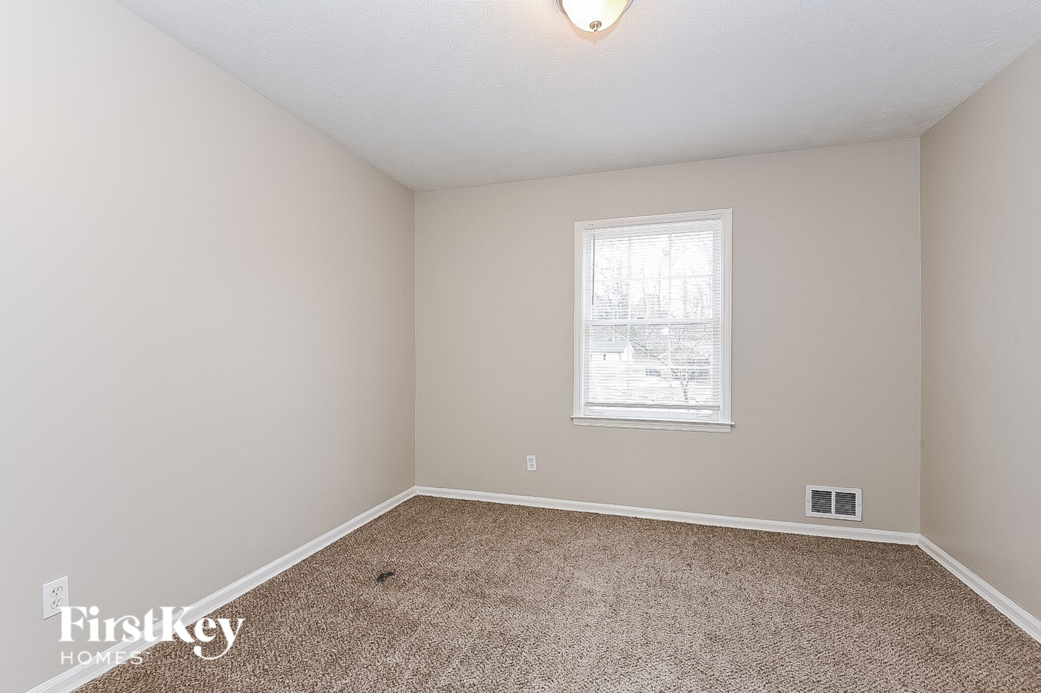 Building Photo - 2661 Oxbow Way SW