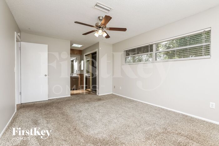 Building Photo - 12 Heritage Cove Ct