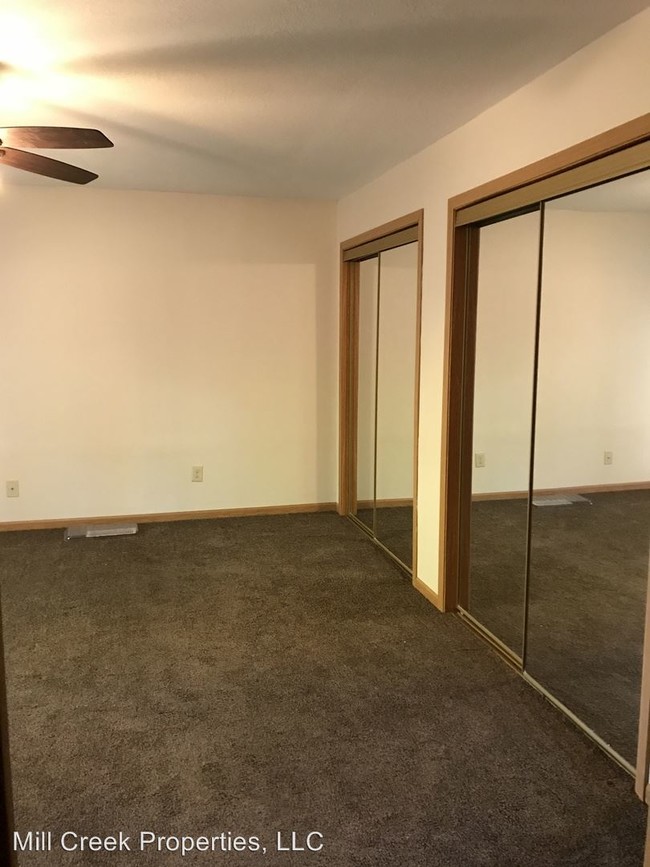 Building Photo - 508 Oakhurst Dr