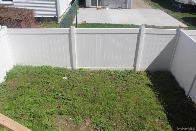 Building Photo - 274 Robinson Ave