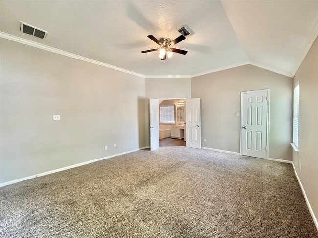 Building Photo - 6315 Laurel Bush Ln