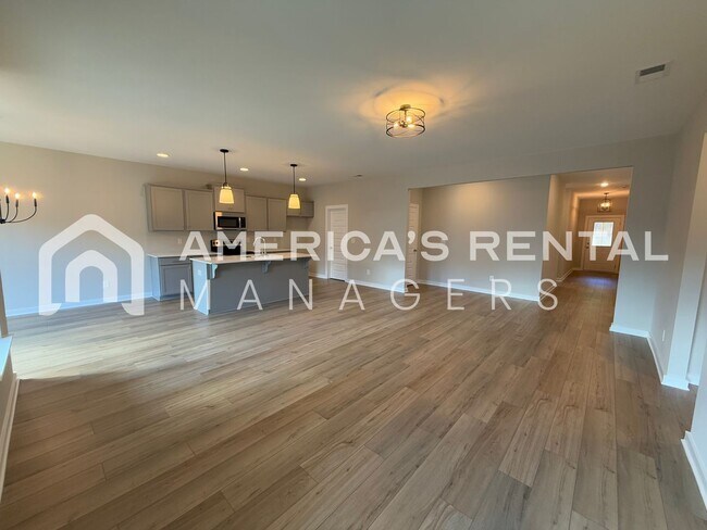 Building Photo - Home for rent in Riverside! Available to View Now!