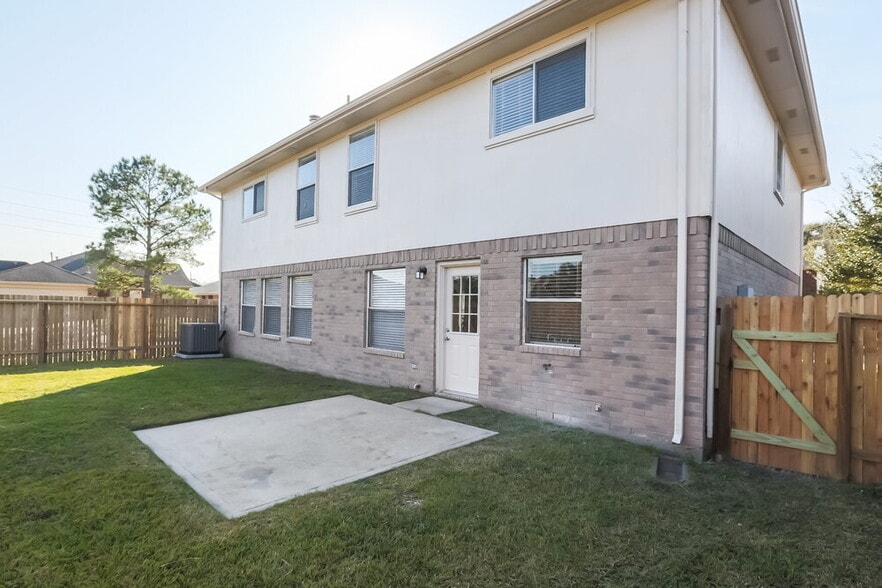 Building Photo - 4723 Pleasant Trail