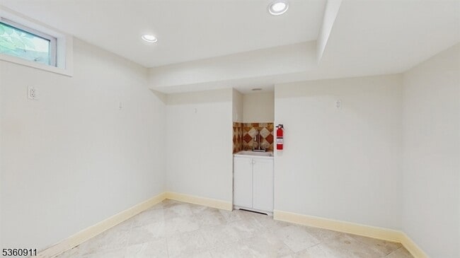 Building Photo - 104 Briar Ct