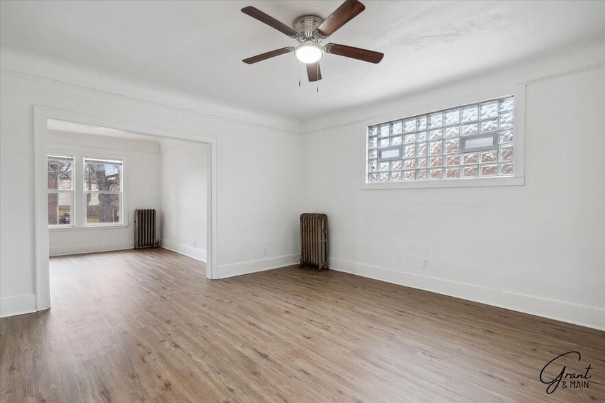 Building Photo - 2433/2435 Pasadena St. -  Missouri Residential Rentals LLC