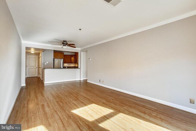 Building Photo - 115 N Lee St