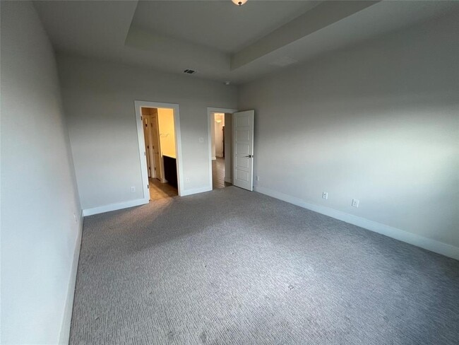 Building Photo - 509 Peace Dr