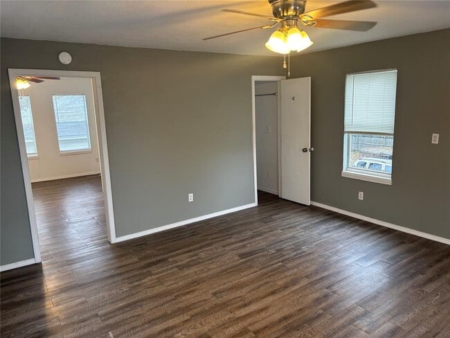 Building Photo - 1840 NW 12th St