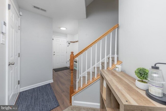 Building Photo - 372 Concetta Dr
