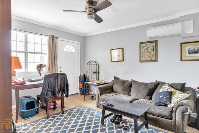 Building Photo - 714 Bryan St SE