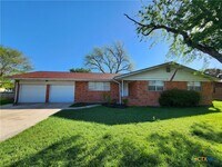 Building Photo - 273 Meadow Ave