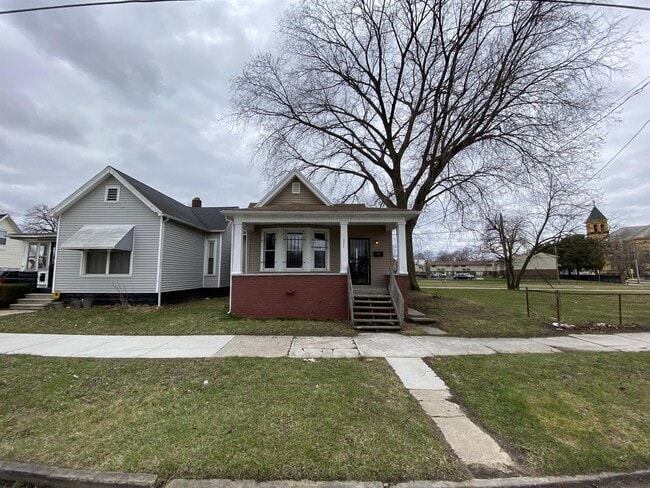 Building Photo - 2273 Mayville Pl
