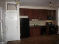 Building Photo - 308 S Church St