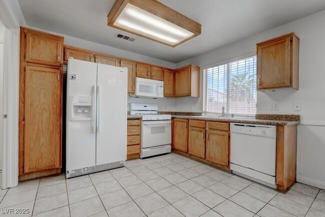 Building Photo - 2187 Eclair Cir