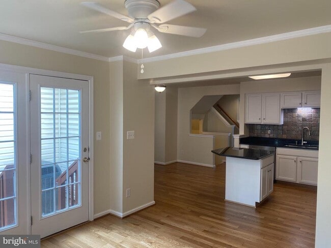 Building Photo - 7049 Rogue Forest Ln