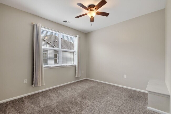 Building Photo - Beautiful Crofton at Spence Crossing Townhome/Condo | 3 BR | 2.5 BA | 1,867 Sq. Ft.