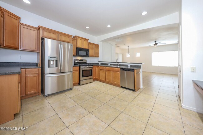Building Photo - 10401 Yew Pl