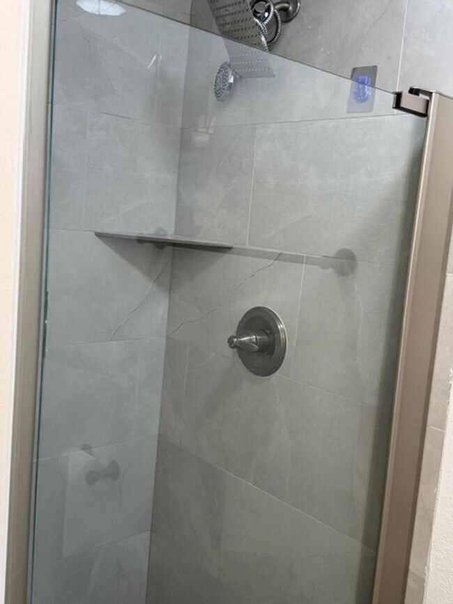 Building Photo - For Lease – Charming Condo in Glendale Hills