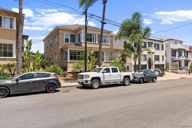 Building Photo - 2257 2nd Ave