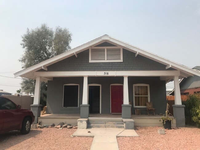 Building Photo - Phoenix 2 Bedroom