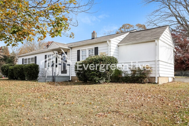 Building Photo - 4207 Garden St