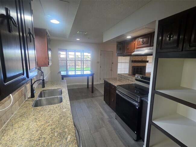 Primary Photo - 11119 Sageburrow Dr