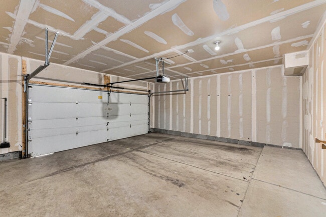 Building Photo - 28541 Carlton Way Dr