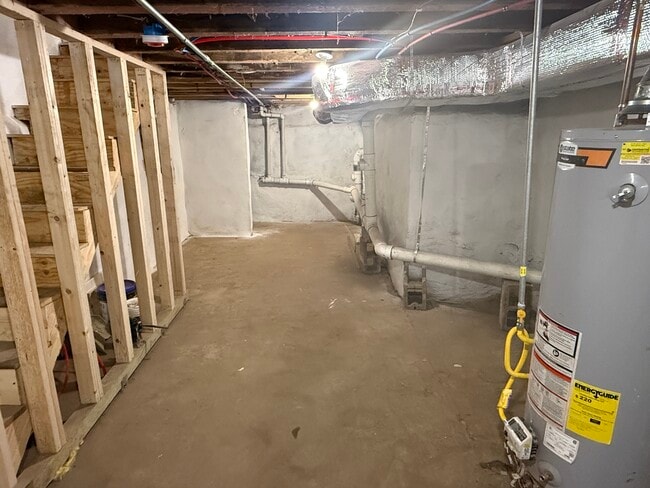 Building Photo - 2329 N Cleveland St