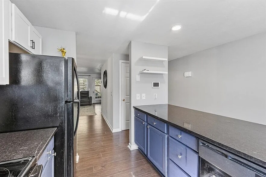 Building Photo - 13 Berrington Rd