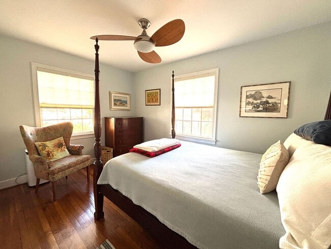 Building Photo - Available April 1st. Beautiful 2 BR/1 BA Home in the Heart of the Old Village!