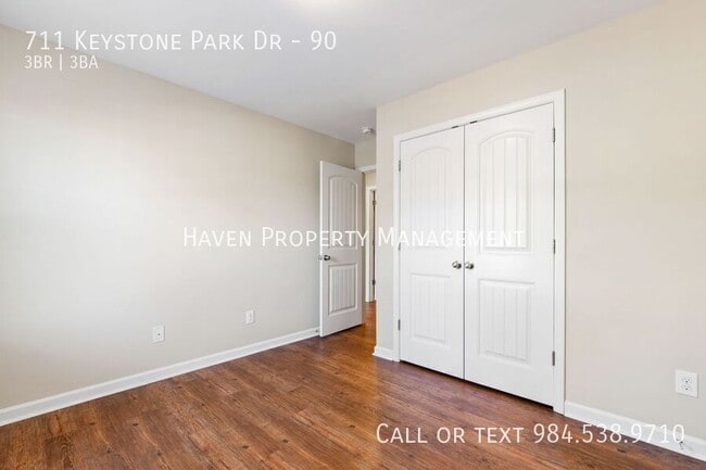 Building Photo - 711 Keystone Park Dr