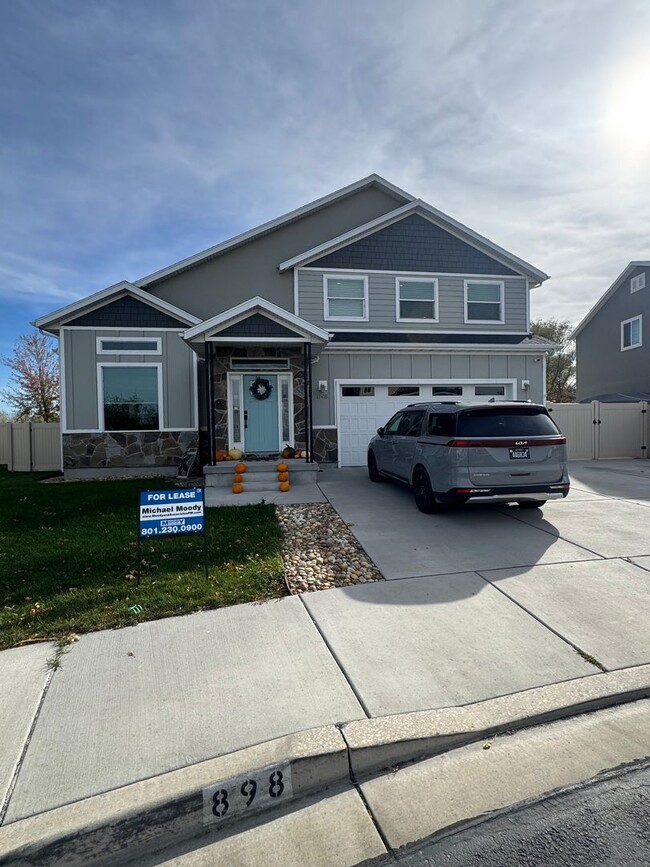 Primary Photo - Beautiful Lehi home for rent!