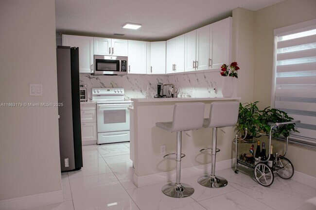 Building Photo - 15022 SW 143rd Terrace