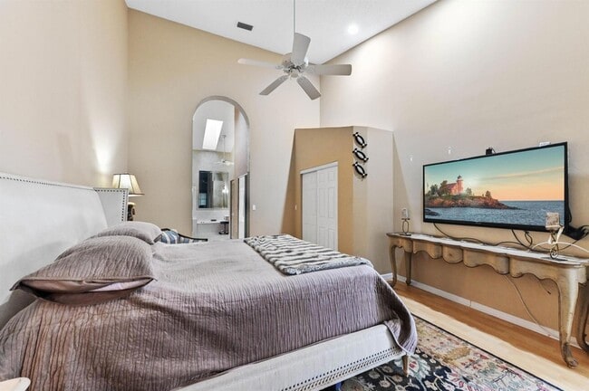 Building Photo - 8319 Horseshoe Bay Rd