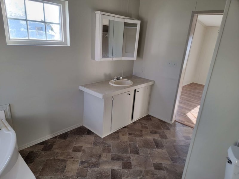 Building Photo - 8424 Bloomwood Dr