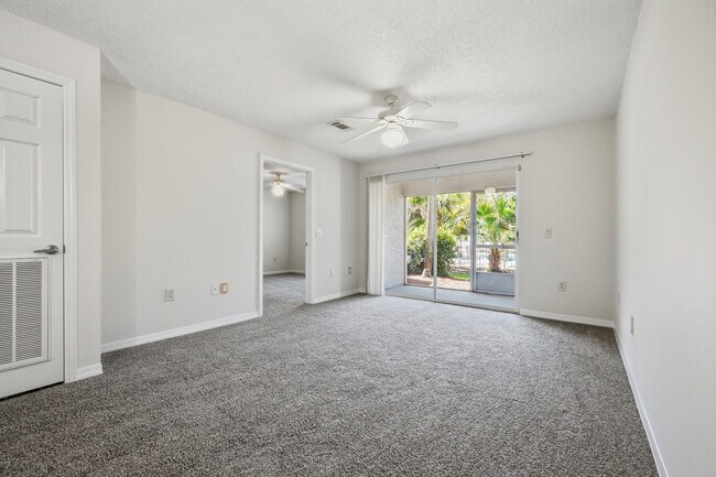 Building Photo - 4270 Calinda Ln