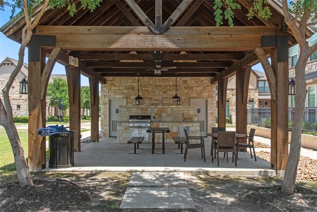 Building Photo - 9679 Towne Lake Pkwy